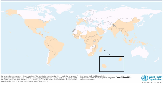 目前，佛山市的医疗机构在患者核酸检测阳性当天，就在中国疾控中心的网络直报系统填报，填报后区、市、省三级在2小时内可以完成审核。  顺德区乐从医院感染科主任林群表示，目前判断出院的标准为症状明显好转或消失、病程超5天，且核酸检测阴性，符合即可出院。  数智检验医学.png  另据相关统计，目前包括仁度生物、迪安诊断、圣湘生物、万孚生物等在内，国内具有基孔肯雅热病毒检测试剂（含科研）及相关的产品的体外诊断生产企业已超30家！  03基孔肯雅热实验室检测  目前，实验室检测是确诊基孔肯雅热的关键。  （一）一般检查  1.血常规检查：白细胞计数多为正常，少数患者白细胞总数及淋巴细胞减少、血小板轻度降低。  2.生化检查：部分患者血清ALT、AST、肌酸激酶（CK）升高。  3.脑脊液检查：脑膜脑炎患者脑脊液检查符合病毒性损伤的改变。  （二）血清学检查  1.血清特异性IgM抗体：采用ELISA、免疫层析等方法检测，捕获法检测IgM抗体的结果较为可靠。一般情况下，发病后第 1 天出现IgM抗体，第5天多数患者呈阳性。  2.血清特异性IgG抗体：采用ELISA、免疫荧光抗体测定（IFA）、免疫层析等方法检测。一般情况下，发病后第2天出现 IgG 抗体，第5天多数患者呈阳性。  （三）病原学检查  1.核酸检测：采用RT-PCR和Real-time PCR等核酸扩增方法检测。一般发病后4天内在多数患者的血清中可检测到病毒核酸。  2.病毒分离：采集发病2天内患者血清标本，用Vero、C6/36、BHK-21和HeLa等敏感细胞进行病毒分离。  具有流行病学史和临床表现且具备以下实验室检查任一项者可明确诊断：  （1）血清特异性IgM抗体阳性；  （2）恢复期血清特异性IgG抗体滴度比急性期有4倍以上增高；  （3）从患者标本中检出基孔肯雅病毒RNA；  （4）从患者标本中分离到基孔肯雅病毒。  04世卫专家警告，或暴发大规模疫情  世界卫生组织专家7月22日就蚊媒传播疾病基孔肯雅热发出警报，提醒各国做好应对准备，避免疫情大规模暴发。  当天在日内瓦举行的新闻发布会上，世卫组织虫媒病毒小组负责人迪亚娜·阿尔瓦雷斯说，目前已有119个国家和地区发现基孔肯雅病毒传播情况，约550万人面临这种蚊媒病毒的风险，而且可能出现大范围疫情，给卫生系统带来压力。  据阿尔瓦雷斯介绍，大约20年前，基孔肯雅热疫情曾在印度洋区域大规模暴发，影响约50万人。感染者大多出现高烧、关节疼痛、疲劳等急性症状，极少情况下可能死亡。  今年以来，法国在印度洋的属地留尼汪岛估计有大约三分之一人口感染了基孔肯雅病毒；在印度以及孟加拉国等东南亚国家也出现基孔肯雅病毒传播。此外，法国、意大利等欧洲国家近日报告输入性病例，并发现本土传播病例。  佛山新增35家医疗机.png  基孔肯雅病毒传播的国家及地区分布图